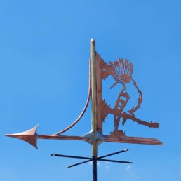 girouette de toit, girouette de toit artisanale, girouette de jardin artisanale, girouette de jardin originale, fabrication girouette de toit, girouetterie coudray macouard, fabrication girouette de toit, fabricant de girouette artisanale, fabricant de girouette, fabricant de girouette maine et loire,