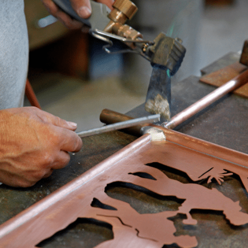 girouette de toit, girouette de toit artisanale, girouette de jardin artisanale, girouette de jardin originale, fabrication girouette de toit, girouetterie coudray macouard, fabrication girouette de toit, fabricant de girouette artisanale, fabricant de girouette, fabricant de girouette maine et loire,